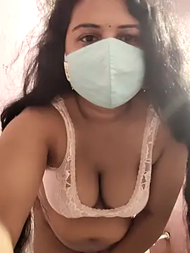 Snapshot of Dr_Chhaya chatting on 02.28.26 Dr Chhaya online show from 02.28.26