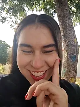 Caro kitty- online show from 11.05.25