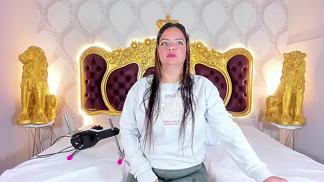 KendralHolson online show from 10.21.25