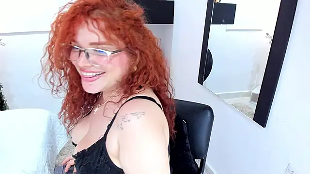 Snapshot of ebbafernandez_ chatting on 03.21.25 ebbafernandez online show from 03.21.25