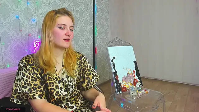 Miss Elsa  online show from 03.12.25