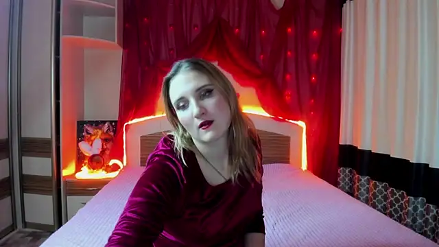 Miss Elsa  online show from 12.14.25