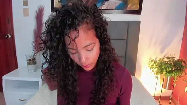 Snapshot of AntonellaHall_ chatting on 03.14.25 AntonellaHall online show from 03.14.25