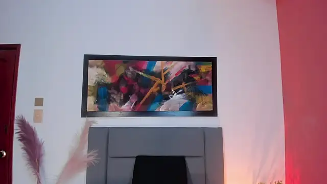 Snapshot of AntonellaHall_ chatting on 09.09.25 AntonellaHall online show from 09.09.25