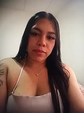 Laiia Page online show from 01.15.26