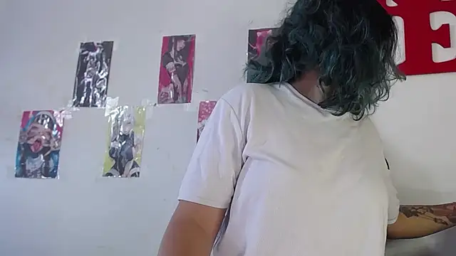 Snapshot of gigiqueen_18 chatting on 12.05.25 gigiqueen 18 online show from 12.05.25