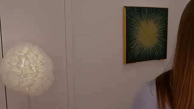 Lilly Colins online show from 02.07.25