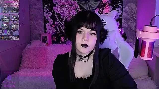 Snapshot of ClaireFaers_ chatting on 11.21.25 ClaireFaers online show from 11.21.25