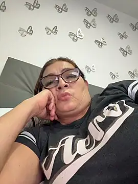 AntonellaAlondra4 online show from 02.22.26