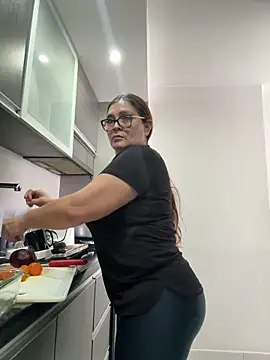 AntonellaAlondra4 online show from 06.07.26