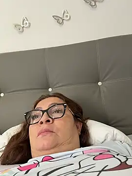 AntonellaAlondra4 online show from 07.17.26