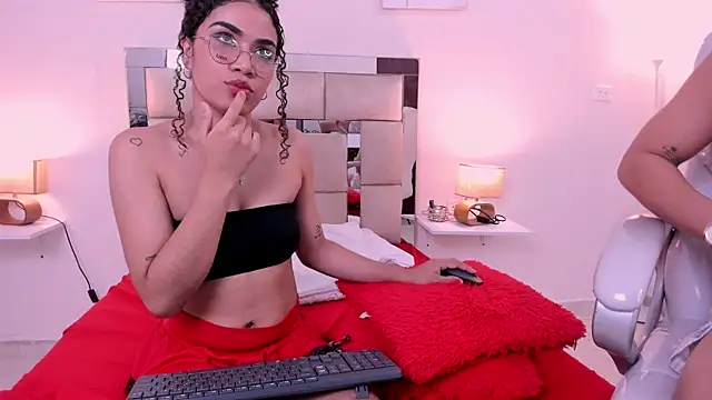 saraandstiven online show from 03.14.25