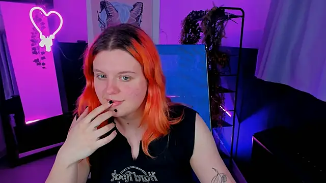 NielletaBlossom online show from 03.10.25