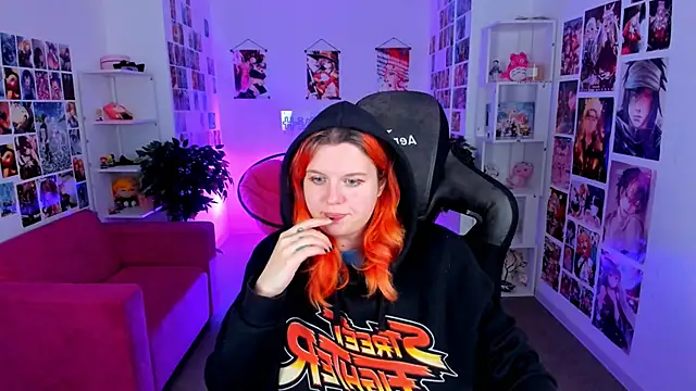 NielletaBlossom online show from 03.11.25