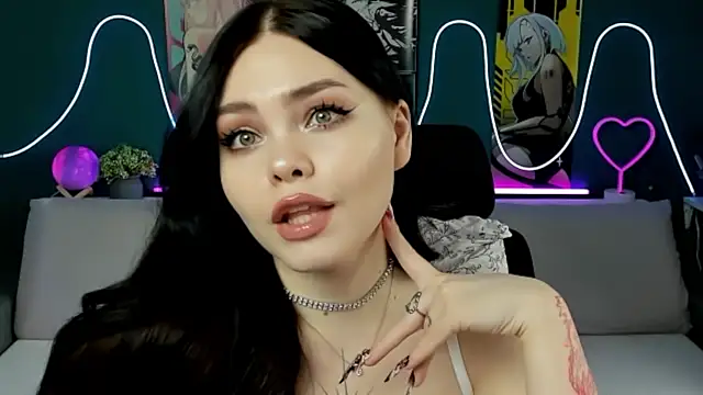 AkiraKatsu online show from 03.11.25