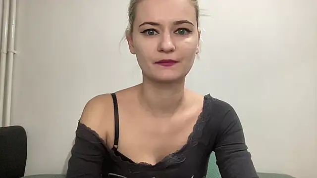 Onika Love online show from 01.19.26