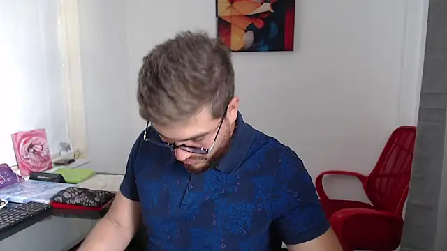 Snapshot of Dylanwish chatting on 01.28.25 Dylanwish online show from 01.28.25