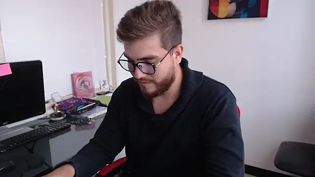 Snapshot of Dylanwish chatting on 01.30.25 Dylanwish online show from 01.30.25