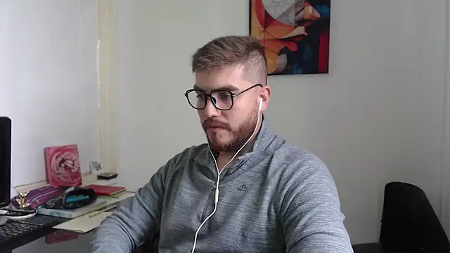 Snapshot of Dylanwish chatting on 02.06.25 Dylanwish online show from 02.06.25