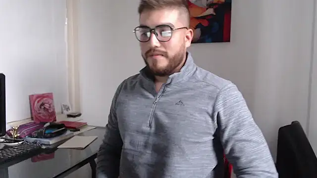 Snapshot of Dylanwish chatting on 02.06.25 Dylanwish online show from 02.06.25