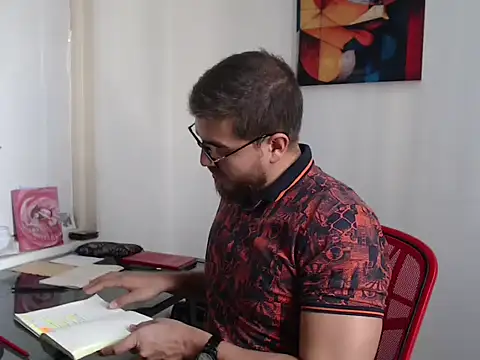 Snapshot of Dylanwish chatting on 09.11.25 Dylanwish online show from 09.11.25