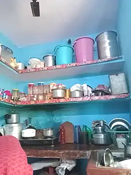 Snapshot of bobbyronak chatting on 01.21.25 bobbyronak online show from 01.21.25