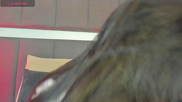 Snapshot of nicolle_pierce chatting on 02.26.25 nicolle pierce online show from 02.26.25