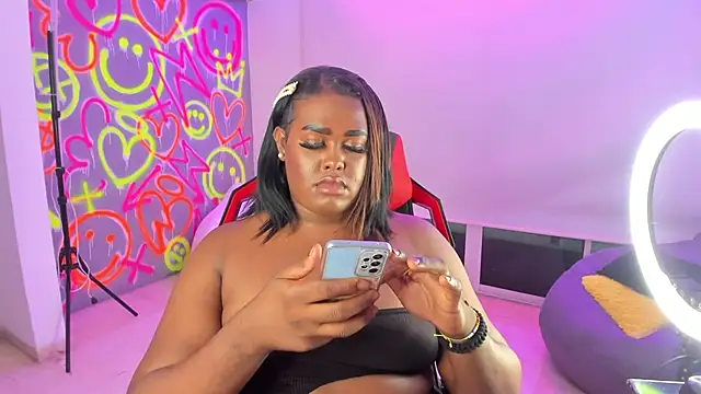 Snapshot of GEANNAROSE chatting on 01.23.25 GEANNAROSE online show from 01.23.25