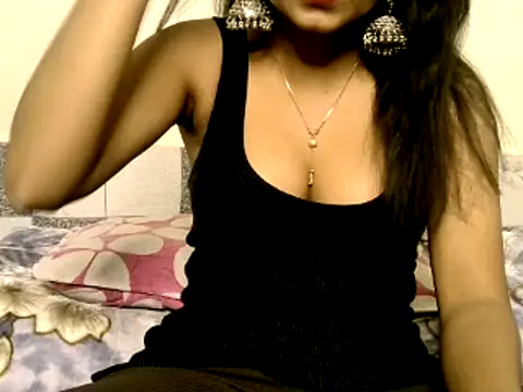Snapshot of Sanjana_Gupta chatting on 02.13.25 Sanjana Gupta online show from 02.13.25