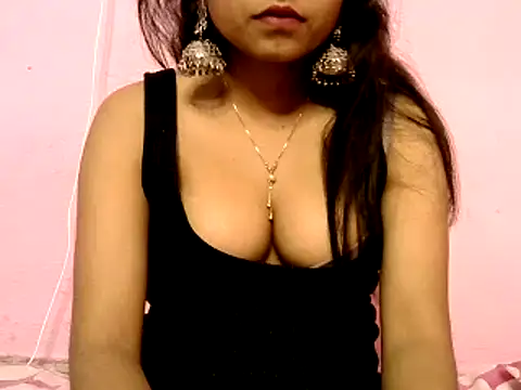 Snapshot of Sanjana_Gupta chatting on 02.28.25 Sanjana Gupta online show from 02.28.25