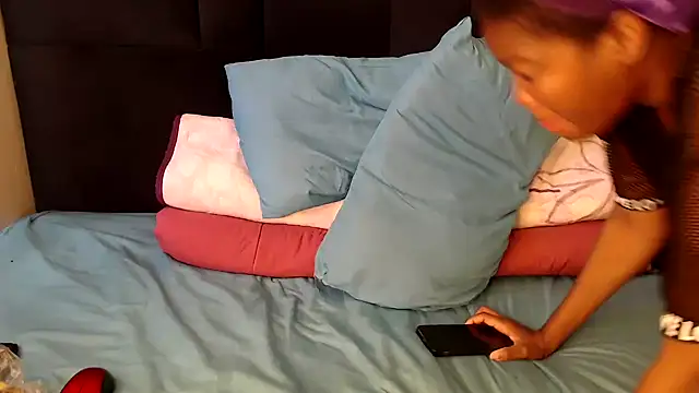 Busty-Londie online show from 02.12.26