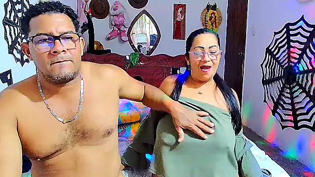 Snapshot of rosi_pamela chatting on 11.01.25 rosi pamela online show from 11.01.25