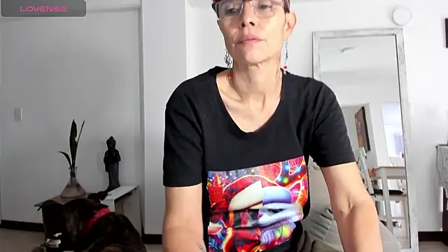 Snapshot of MireyaTorresGu chatting on 01.30.25 MireyaTorresGu online show from 01.30.25