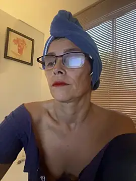 MireyaTorresGu online show from 02.19.26