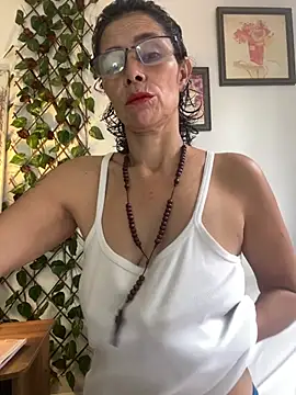 MireyaTorresGu online show from 02.21.26