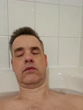 Hectorthyssen1 online show from 02.17.25