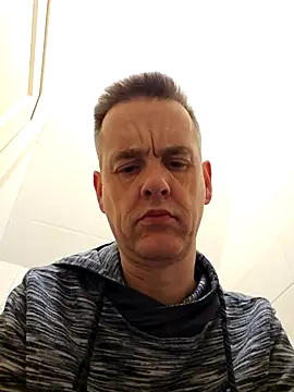 Hectorthyssen1 online show from 03.17.25