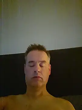 Snapshot of Hectorthyssen1 chatting on 07.19.26 Hectorthyssen1 online show from 07.19.26