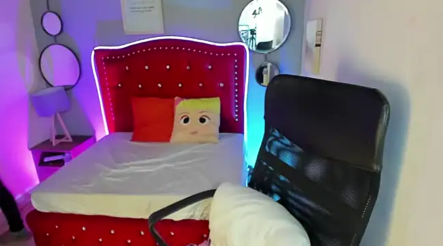 Namiko Park online show from 01.31.25