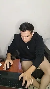 Snapshot of miketripi420 chatting on 04.03.26 miketripi420 online show from 04.03.26