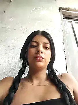 Snapshot of Baby_Niels chatting on 01.09.25 Baby Niels online show from 01.09.25