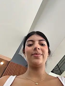 Snapshot of Baby_Niels chatting on 11.13.25 Baby Niels online show from 11.13.25