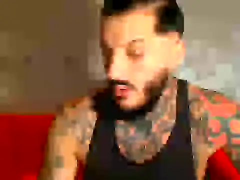 Snapshot of MentoXXL chatting on 10.10.25 MentoXXL online show from 10.10.25