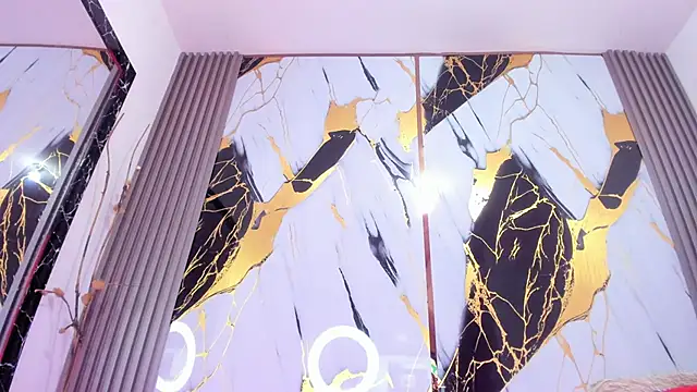 sophiee evanss  online show from 01.20.25