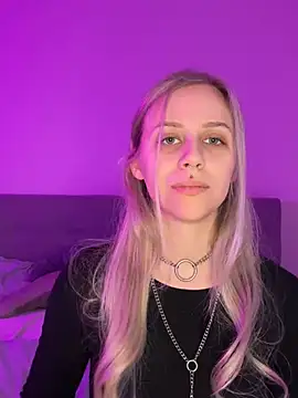 lunawolf21 online show from 01.16.25