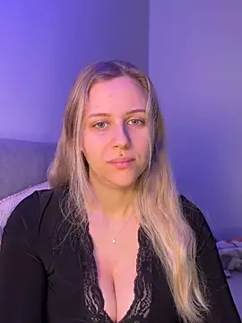 Snapshot of lunawolf21 chatting on 02.03.26 lunawolf21 online show from 02.03.26