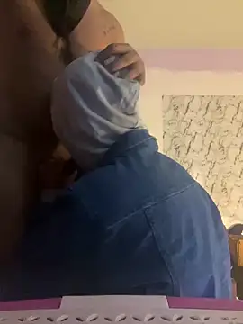 Snapshot of mikemacluffy chatting on 01.24.25 mikemacluffy online show from 01.24.25