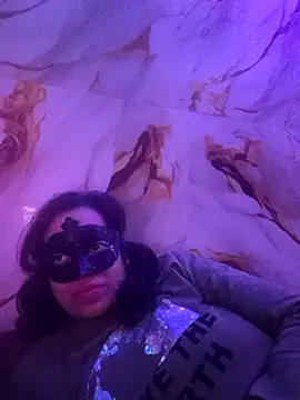 Inaya Mishra online show from 01.08.25