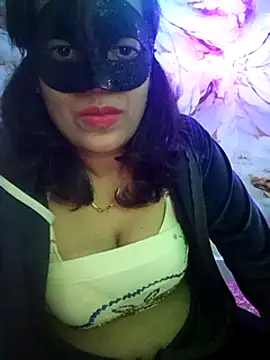 Inaya Mishra online show from 01.12.25