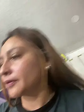 Snapshot of Keittly_ chatting on 12.12.24 Keittly online show from 12.12.24